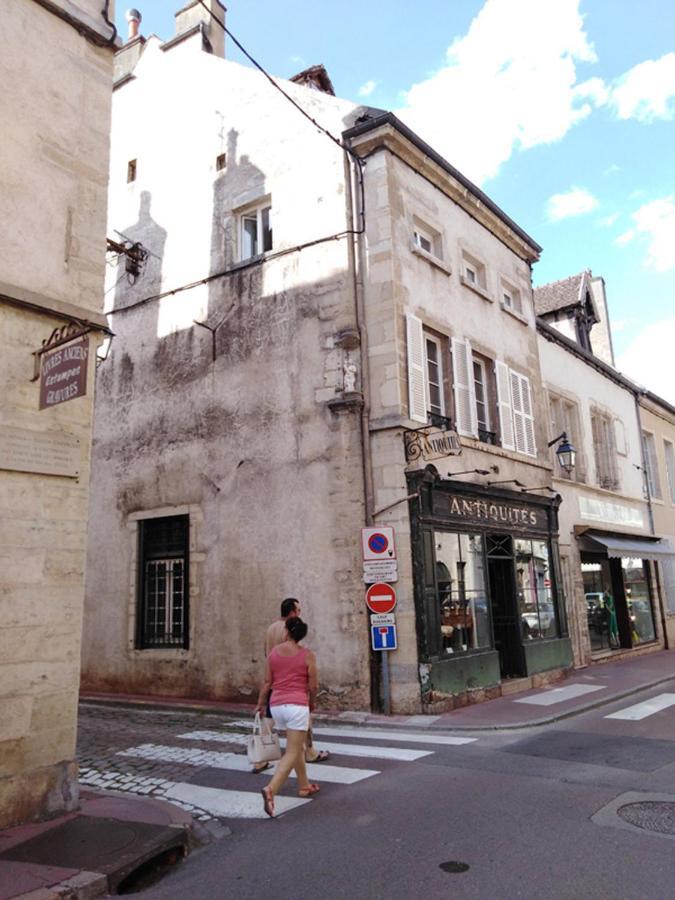 Wood Stone&wine Beaune (Cote d'Or)